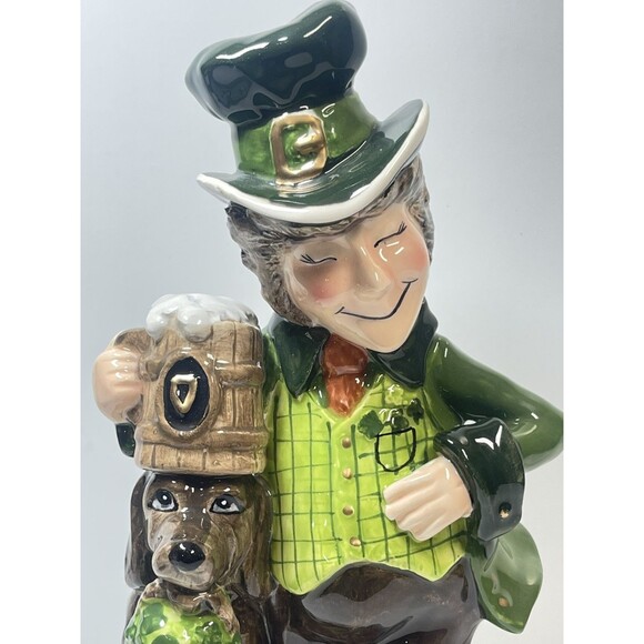 Blue Sky Clayworks 2022 The Shamrock King St Patrick’s Day Figurine (Sm Chip) - Picture 3 of 10